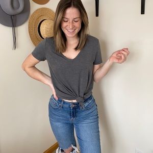 Loose v-neck lightweight top